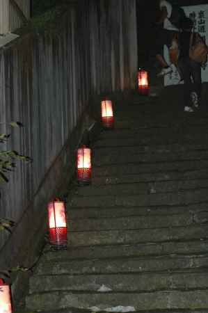 法輪寺階段の灯篭