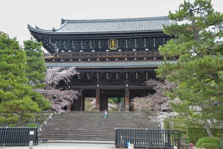 知恩院　国宝三門