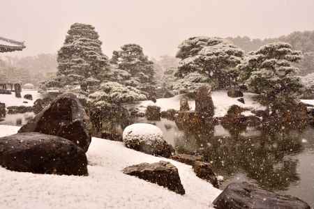 元離宮の雪降り