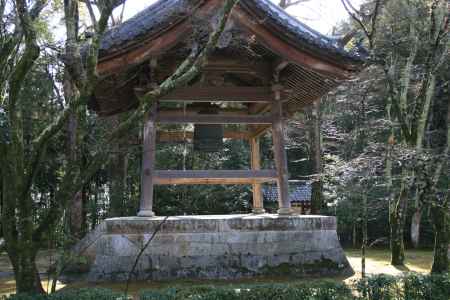 金閣寺の釣鐘