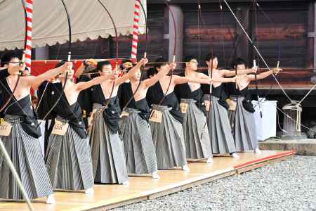 新成人の弓祭典男性の部