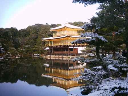 鹿苑寺の冬