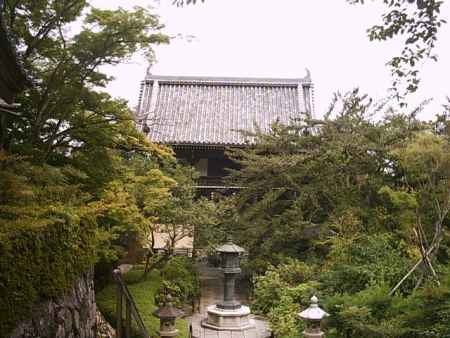 善峯寺の山門