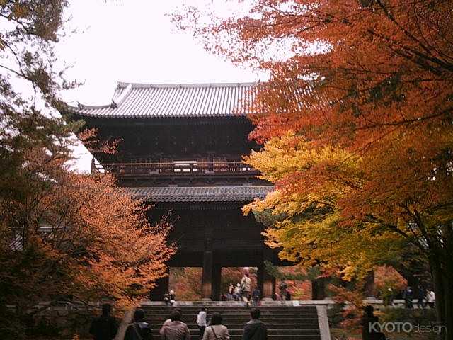 秋の南禅寺三門